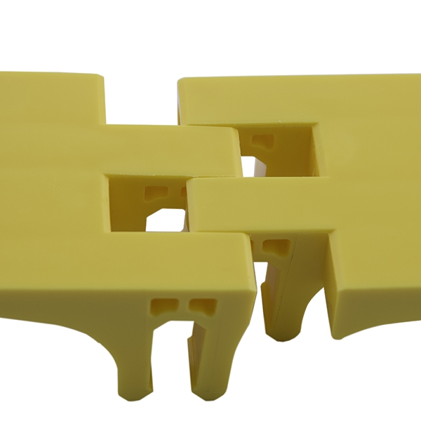 Transfer Plates for belt to chute or slide applications